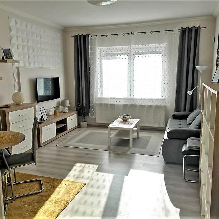 Sweet Central Apartment ,In The City Center Erlau Exterior foto