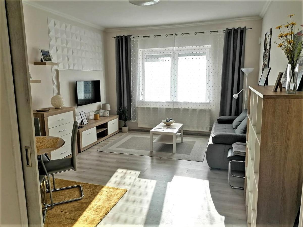 Sweet Central Apartment ,In The City Center Erlau Exterior foto