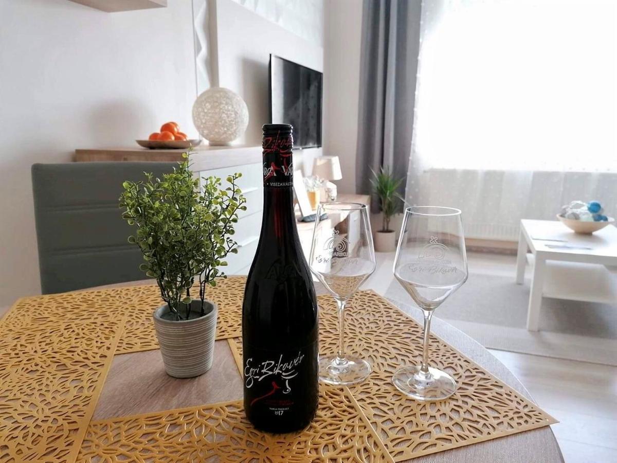 Sweet Central Apartment ,In The City Center Erlau Exterior foto