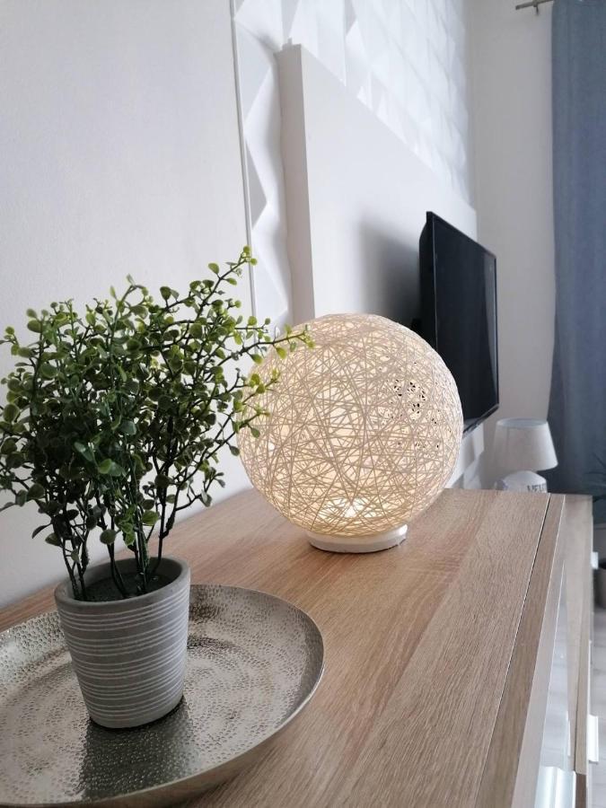 Sweet Central Apartment ,In The City Center Erlau Exterior foto